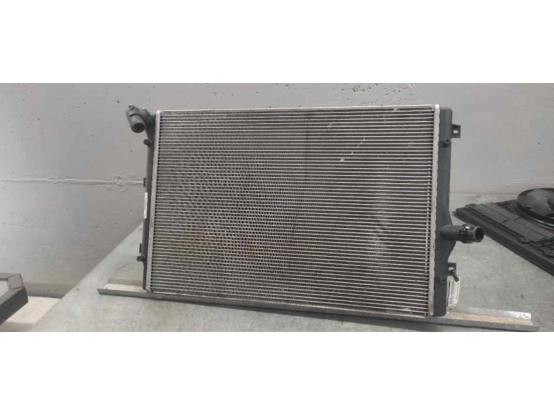 Recambio de radiador agua para volkswagen passat berlina (3c2) trendline referencia OEM IAM 3C0121253K  