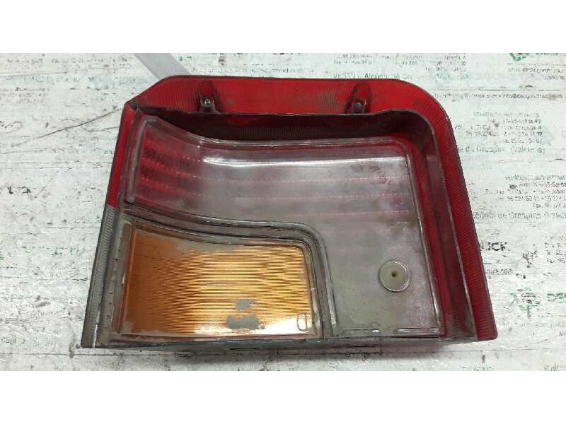 Recambio de piloto trasero derecho para peugeot 205 berlina 1.4 generation referencia OEM IAM  TULIPA DERECHA 