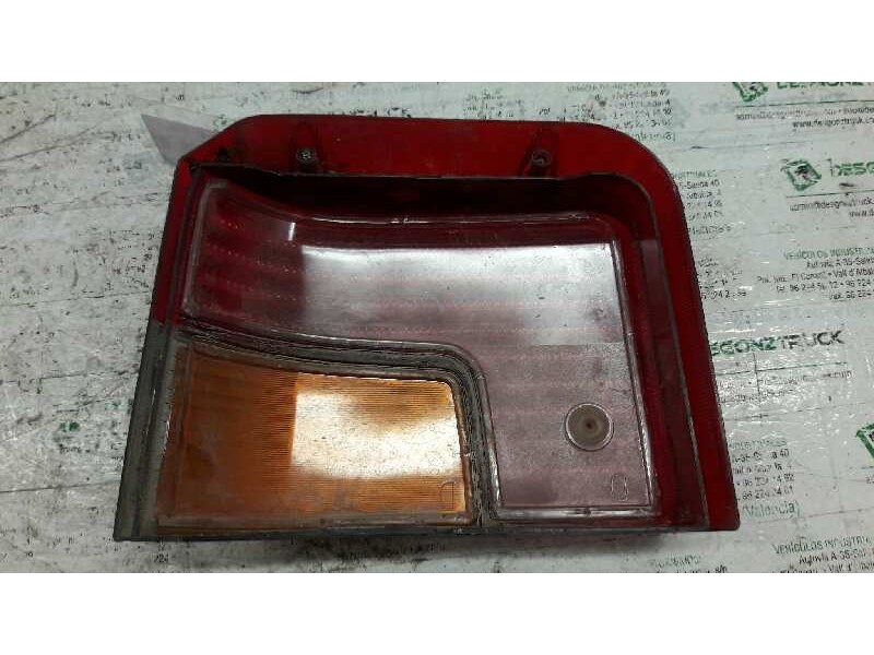 Recambio de piloto trasero derecho para peugeot 205 berlina 1.4 generation referencia OEM IAM  TULIPA DERECHA 