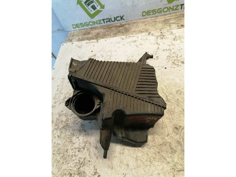 Recambio de filtro aire para renault megane ii classic berlina 1.9 dci diesel referencia OEM IAM 8200166612C  