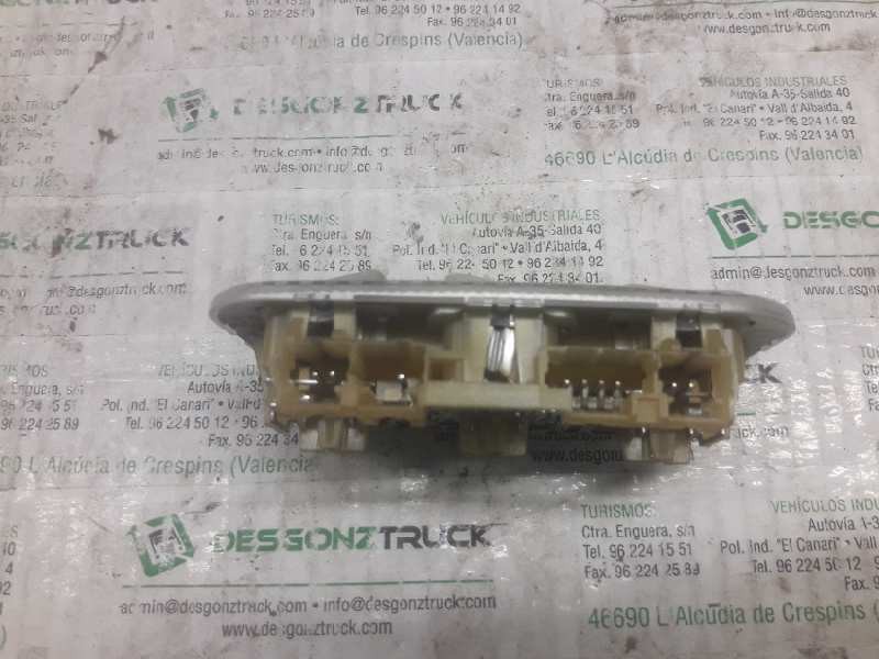 Recambio de luz interior para peugeot 308 confort referencia OEM IAM  DELANTERA 9 PINS