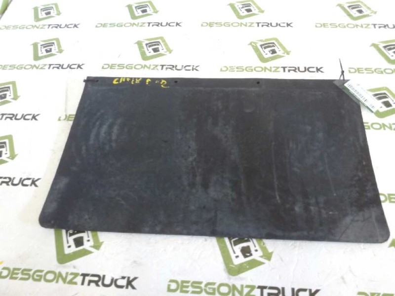 Recambio de faldon trasero para nissan trucks l35.09 ... referencia OEM IAM   