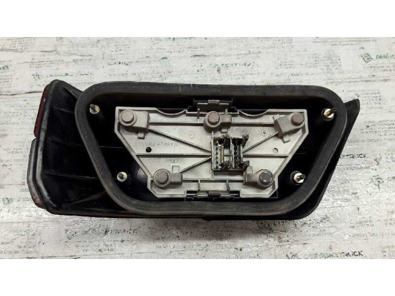 Recambio de piloto trasero izquierdo para peugeot 605 srti referencia OEM IAM   