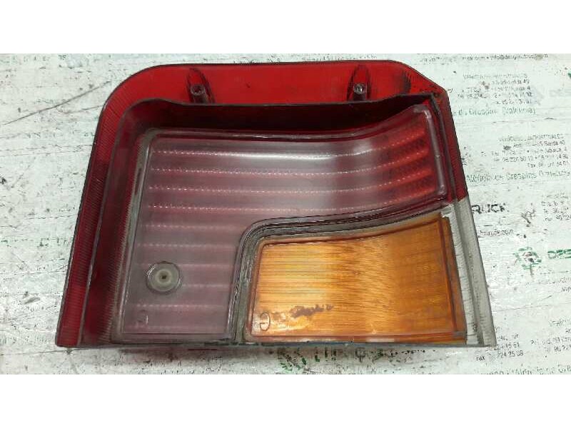 Recambio de piloto trasero izquierdo para peugeot 205 berlina 1.4 generation referencia OEM IAM  TULIPA IZQUIERDA 