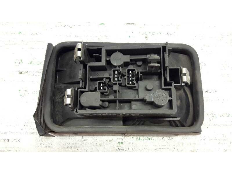 Recambio de piloto trasero derecho para citroën xantia berlina 1.9 td seduction referencia OEM IAM   