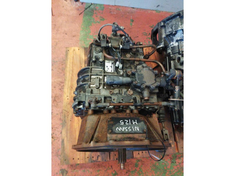 Recambio de caja cambios para nissan trucks m m125.17 referencia OEM IAM S636 1290052127 07100393-0