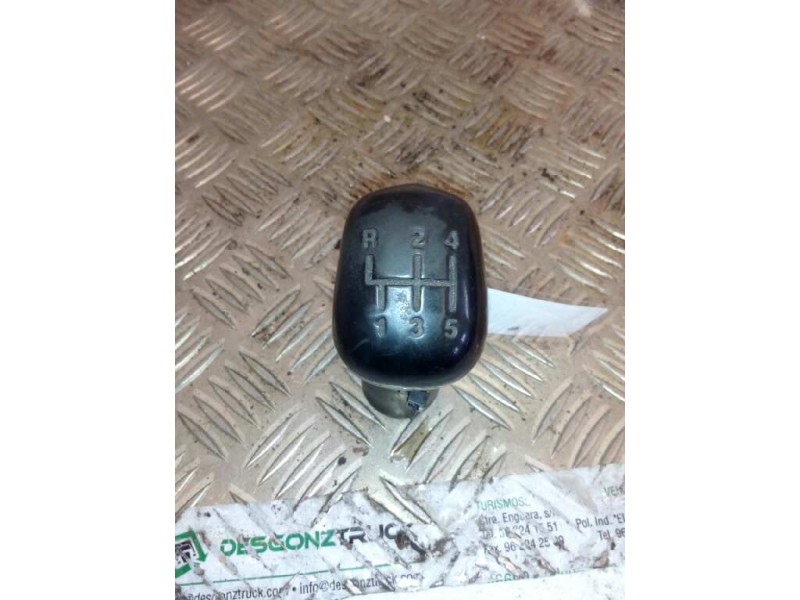 Recambio de pomo palanca cambio para nissan trucks atleon 120 referencia OEM IAM   