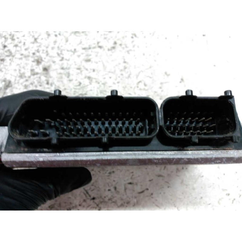 Recambio de centralita motor uce para volkswagen passat berlina (3b2) 1.9 tdi referencia OEM IAM 038906018P 0281001720 