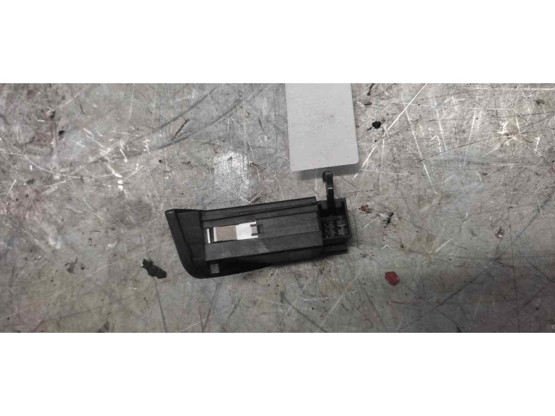 Recambio de warning para audi a4 ber. (b8) básico referencia OEM IAM 8K1941509  