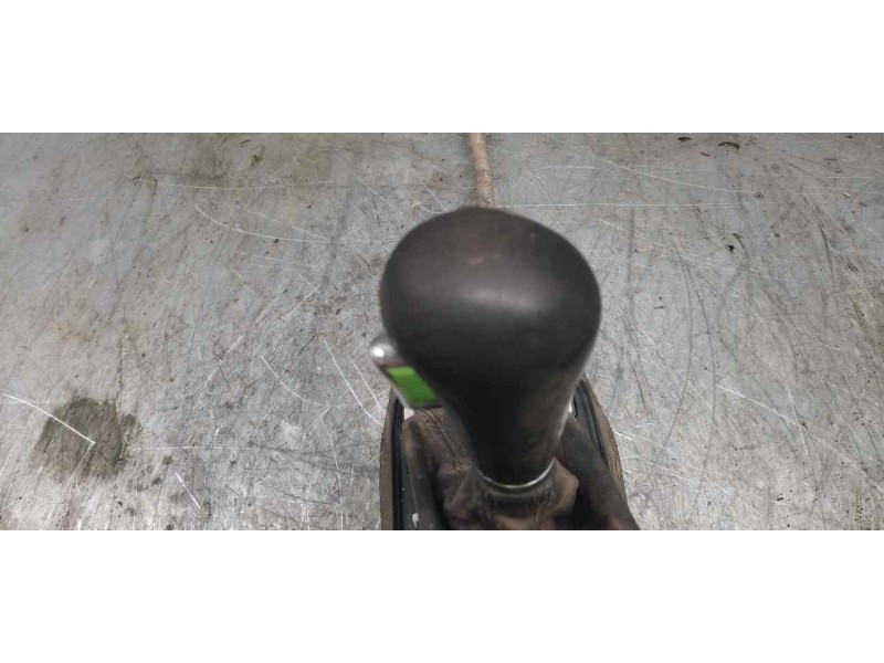 Recambio de palanca cambio para audi a4 ber. (b8) básico referencia OEM IAM 8K1713041F  