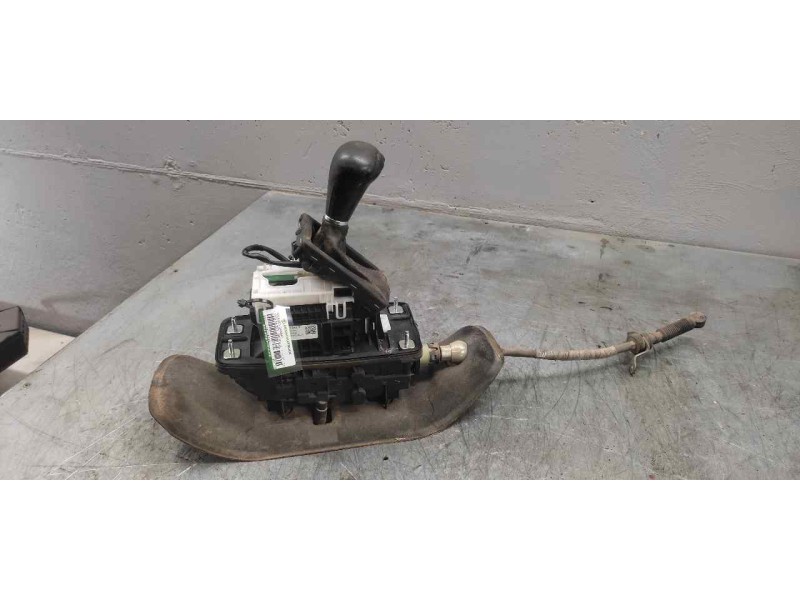 Recambio de palanca cambio para audi a4 ber. (b8) básico referencia OEM IAM 8K1713041F  