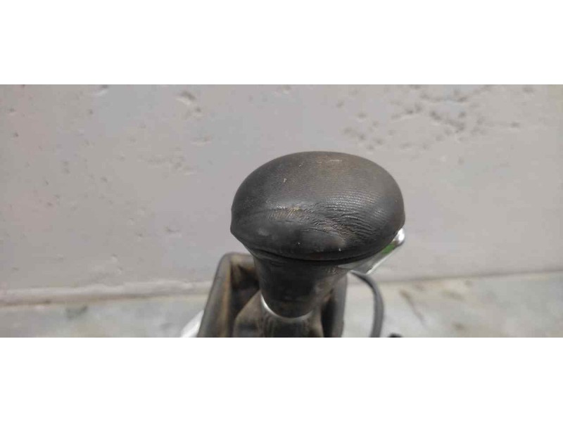 Recambio de palanca cambio para audi a4 ber. (b8) básico referencia OEM IAM 8K1713041F  