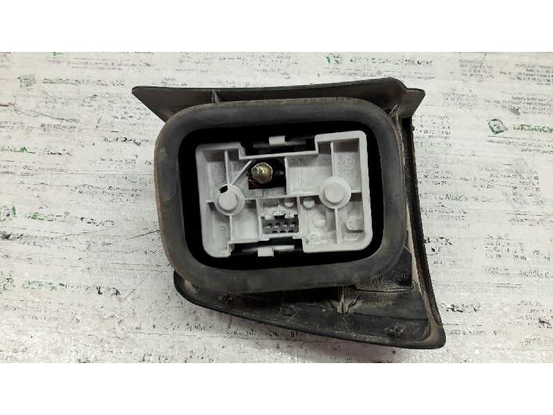 Recambio de piloto trasero derecho para citroën xantia break 1.9 sd sx referencia OEM IAM   