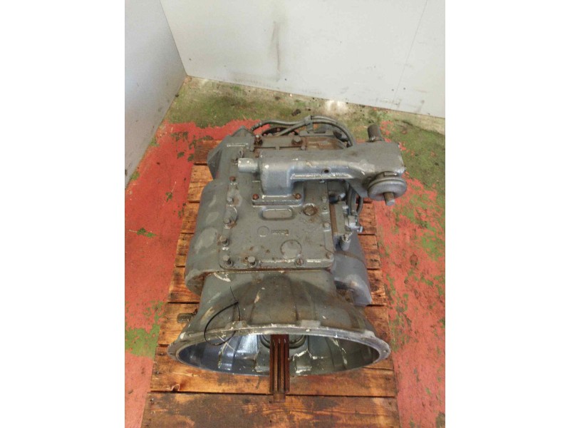 Recambio de caja cambios para pegaso trucks thecno 310 ... referencia OEM IAM RT09509A M081706 FULLER