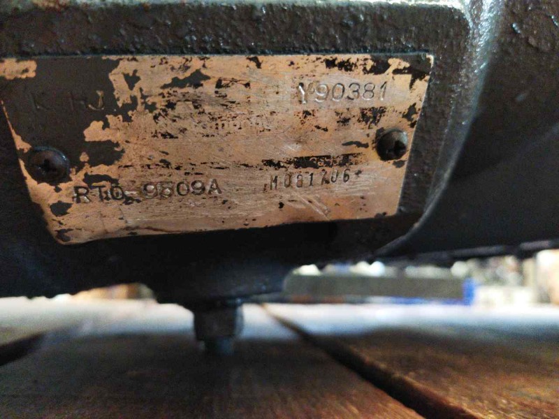 Recambio de caja cambios para pegaso trucks thecno 310 ... referencia OEM IAM RT09509A M081706 FULLER