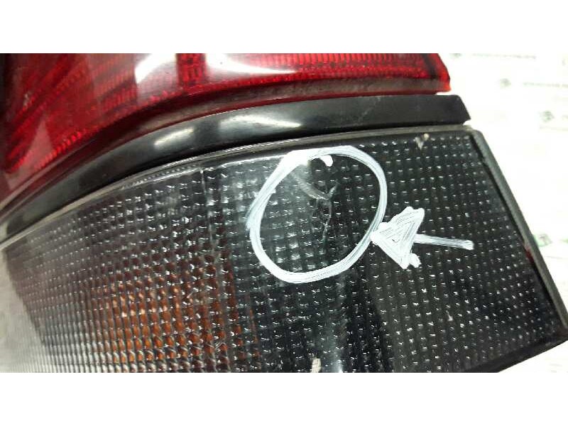 Recambio de piloto trasero derecho para renault 25 (b29) gts referencia OEM IAM 770078420  