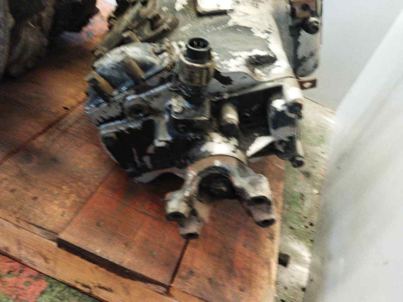 Recambio de caja cambios para daf trucks f 600 fa 600 cd (116cv) referencia OEM IAM T5X2276 ACU8628 14317G8