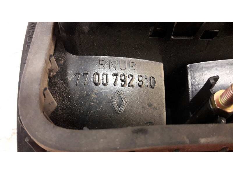Recambio de piloto trasero derecho para renault 21 berlina (b/l48) tl referencia OEM IAM 7700792910  