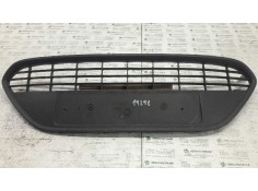 Recambio de rejilla delantera central para ford focus lim. (cb4) titanium referencia OEM IAM 8M5117968 BAJO MATRICULA 