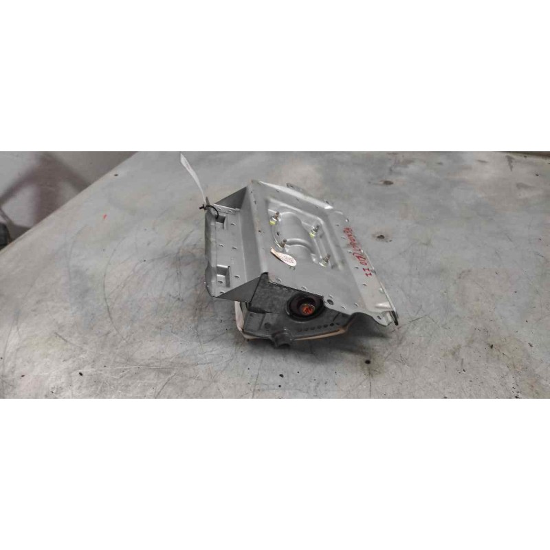 Recambio de airbag delantero derecho para renault clio ii fase ii (b/cb0) authentique referencia OEM IAM 8200197820  