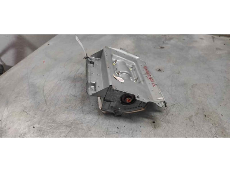 Recambio de airbag delantero derecho para renault clio ii fase ii (b/cb0) authentique referencia OEM IAM 8200197820  