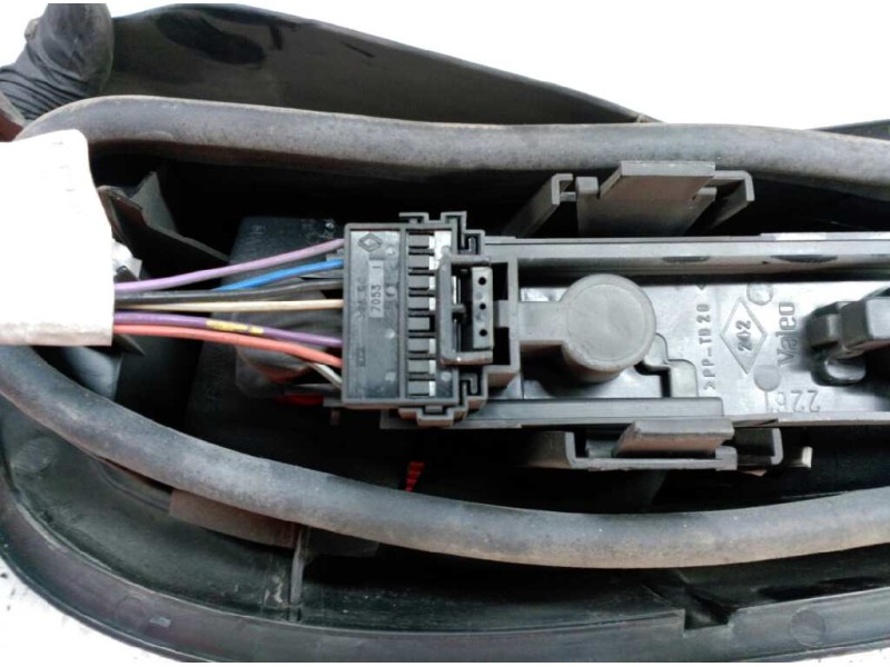 Recambio de piloto trasero izquierdo para renault laguna grandtour (k56) referencia OEM IAM   