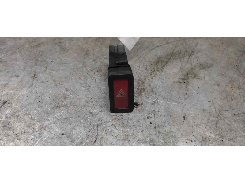 Recambio de warning para nissan almera (n16/e) acenta referencia OEM IAM 06016 7 PINS 