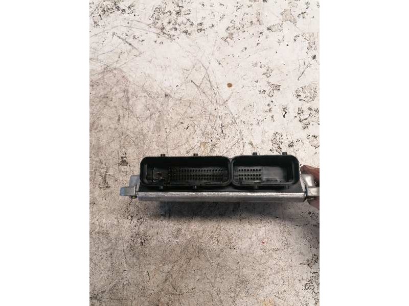 Recambio de centralita motor uce para opel frontera b basis referencia OEM IAM 0281001793 90589740 99050628SA4100