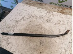 Recambio de moldura luna delantera para ford fiesta berlina básico referencia OEM IAM   DERECHA