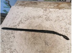 Recambio de moldura luna delantera para ford fiesta berlina básico referencia OEM IAM   DERECHA 2