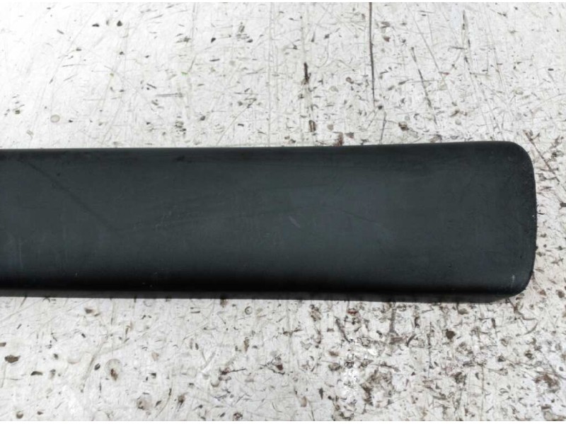 Recambio de moldura puerta delantera izquierda para peugeot partner (s2) combi pro referencia OEM IAM 9620864677  