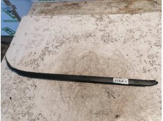 Recambio de moldura luna delantera para ford fiesta berlina básico referencia OEM IAM   IZQUIERDA