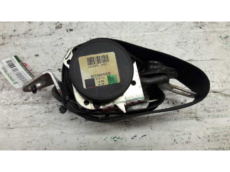 Recambio de cinturon seguridad trasero derecho para opel zafira b 1.9 cdti referencia OEM IAM 602592400B15926  