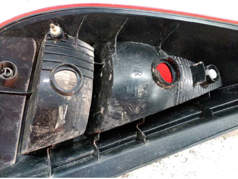 Recambio de piloto trasero derecho para suzuki liana rh (er) 1.6 16v cat referencia OEM IAM   