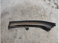 Recambio de moldura para opel zafira a elegance referencia OEM IAM 90580652 BAJO FARO DERECHO  2