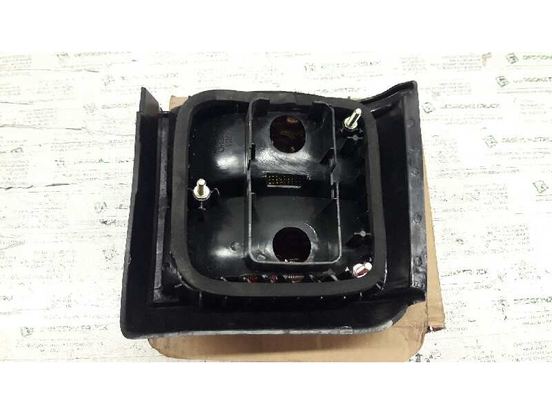 Recambio de piloto trasero derecho para renault 21 berlina (b/l48) gtx referencia OEM IAM   