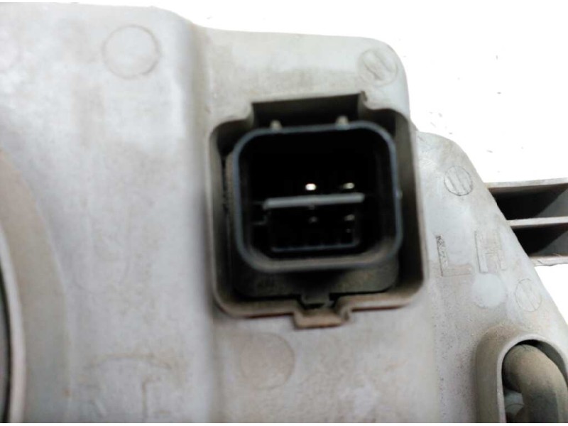 Recambio de faro izquierdo para kia pregio 2.7 diesel referencia OEM IAM   