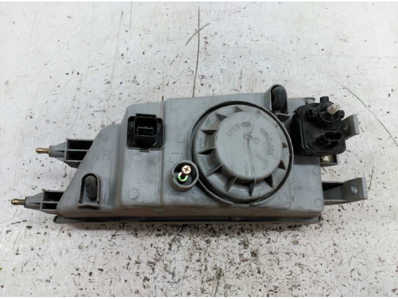 Recambio de faro derecho para kia pregio 2.7 diesel referencia OEM IAM   