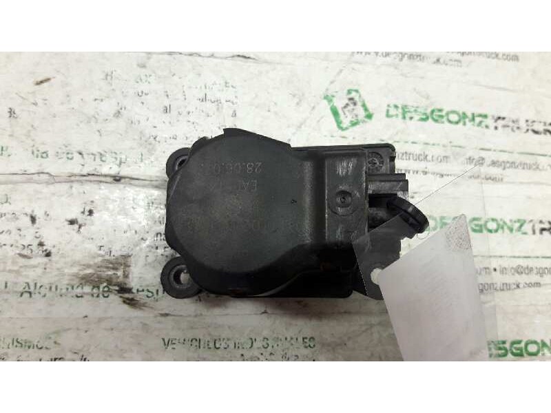 Recambio de motor regulador climatizacion para opel zafira b 1.9 cdti referencia OEM IAM H7102UA43 BEHR 