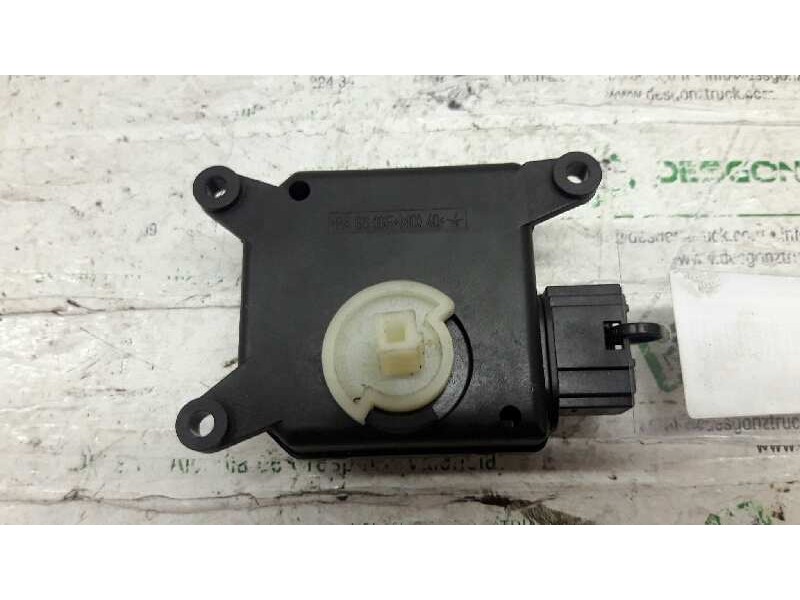 Recambio de motor regulador climatizacion para opel zafira b 1.9 cdti referencia OEM IAM 309370600 BEHR 