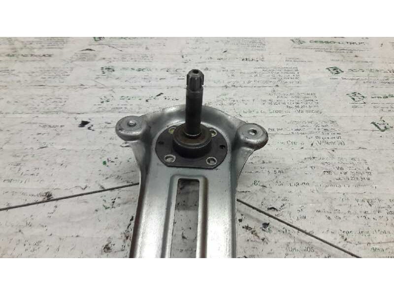 Recambio de elevalunas trasero derecho para opel zafira b 1.9 cdti referencia OEM IAM   