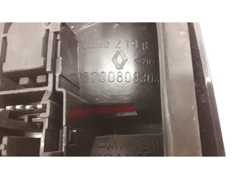 Recambio de piloto trasero derecho para renault safrane (b54) 2.1 turbodiesel referencia OEM IAM 7700808304  