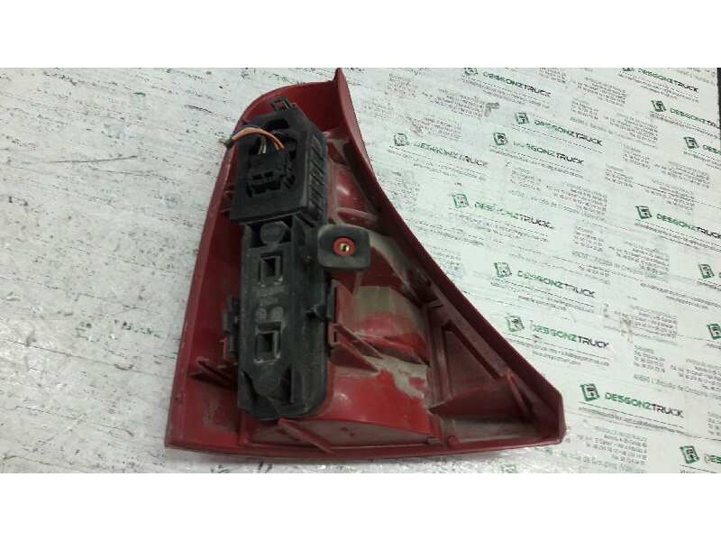 Recambio de piloto trasero derecho para renault clio ii fase i (b/cbo) 1.9 d referencia OEM IAM   
