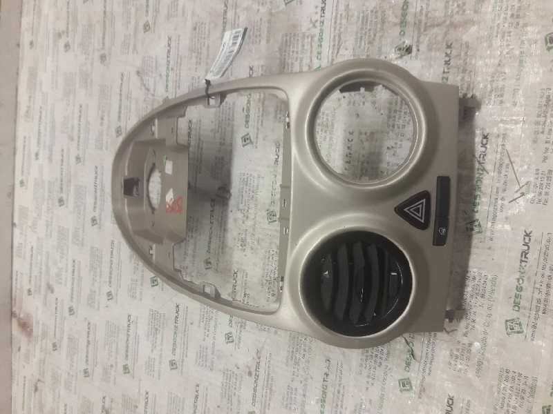 Recambio de guarnecidos consola de mandos para opel corsa d catch me referencia OEM IAM 460029937  