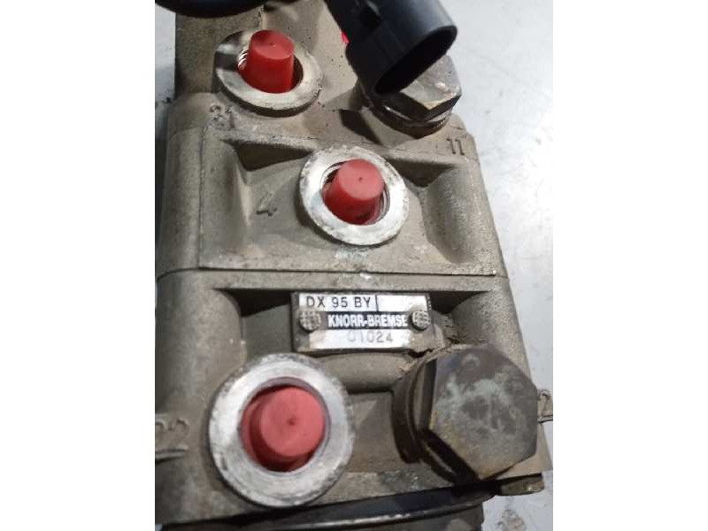 Recambio de valvula aire para iveco eurocargo 7.7 diesel referencia OEM IAM 99435645 DX95BY 