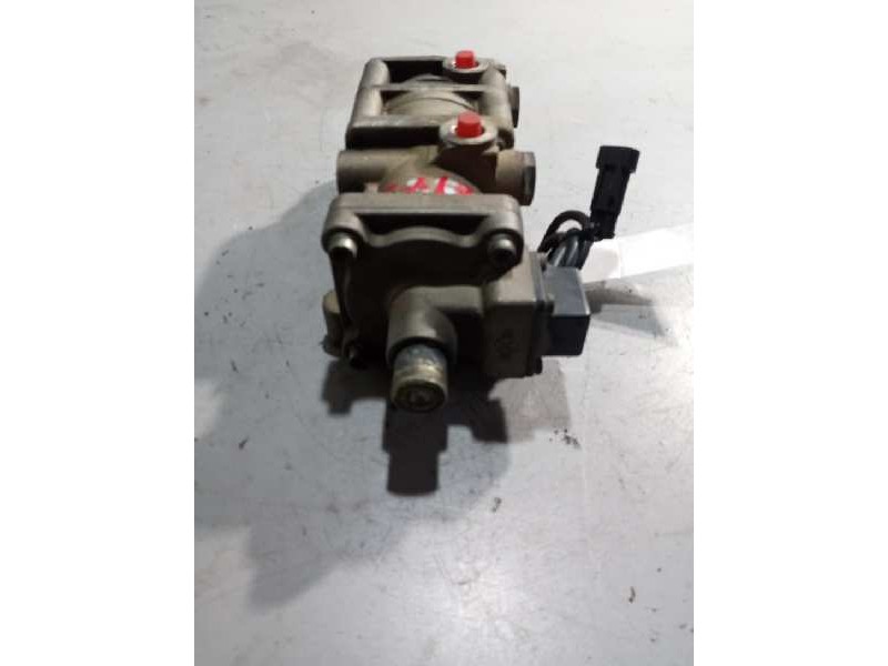 Recambio de valvula aire para iveco eurocargo 7.7 diesel referencia OEM IAM 99435645 DX95BY 