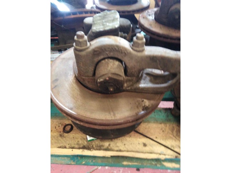 Recambio de mangueta delantera derecha para nissan cabstar e referencia OEM IAM   