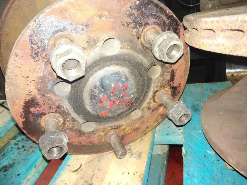 Recambio de buje delantero para nissan cabstar e 3.0 diesel referencia OEM IAM   