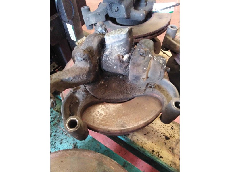 Recambio de mangueta delantera derecha para nissan cabstar e 3.0 diesel referencia OEM IAM   