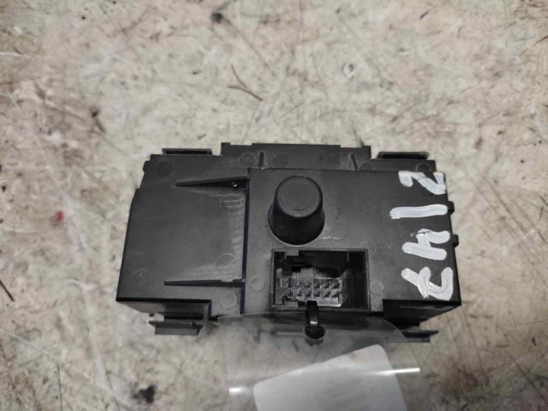 Recambio de mando luces para bmw serie 1 berlina (e81/e87) 118d referencia OEM IAM 693279402 12 PINS 